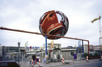 SAT1 Ballon, Berlin, 2002, digitale Bildmontage, Größe variabel