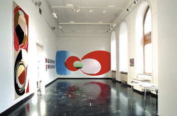 Sightseeing, Goethe Institut, Budapest, 2005
untitled (wallpainting), 2005, acrylic on wall, approx. 3,10 x 7,55 m 